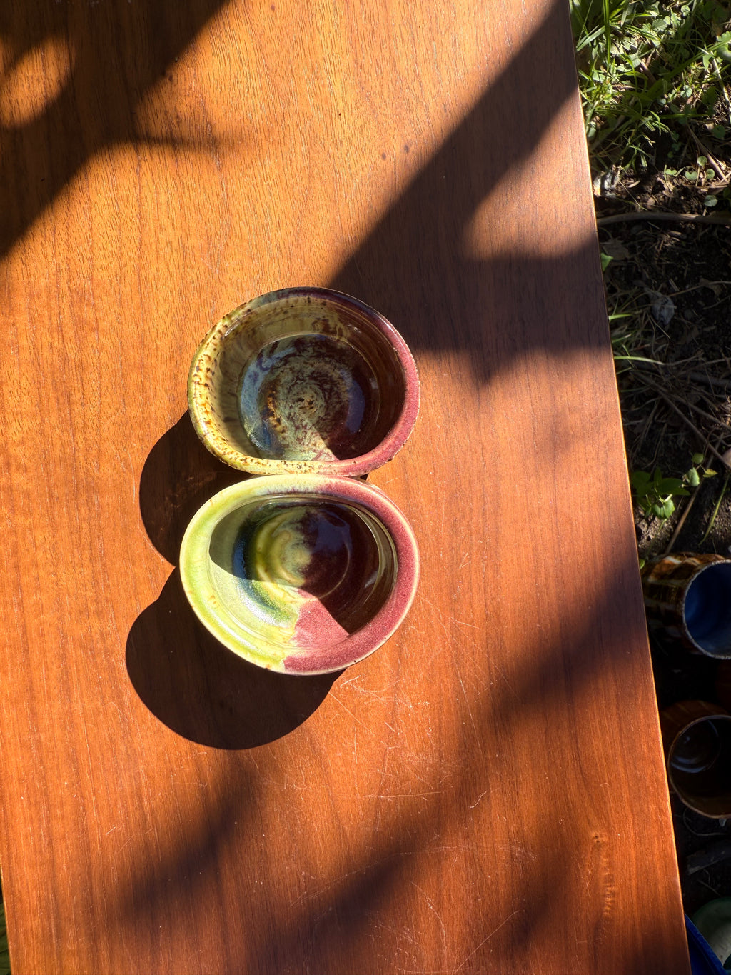 Conjoined small bowls