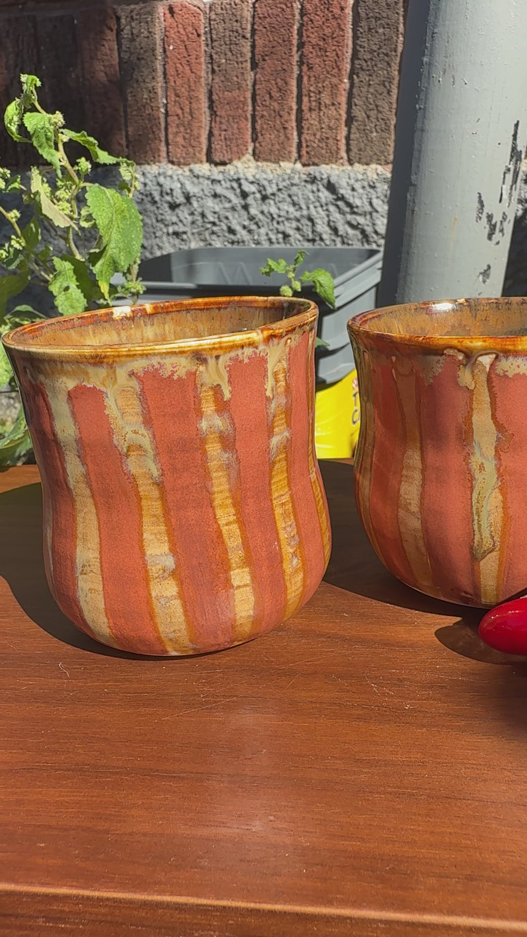 Striped cups